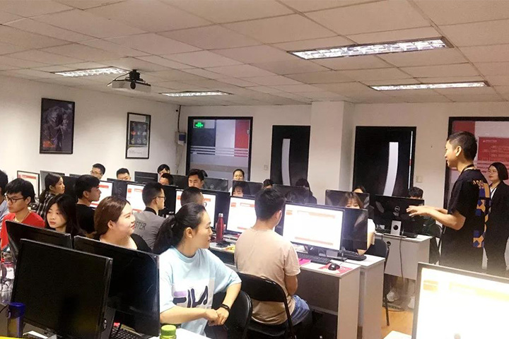 青岛c4d培训班哪家好?要学多久
